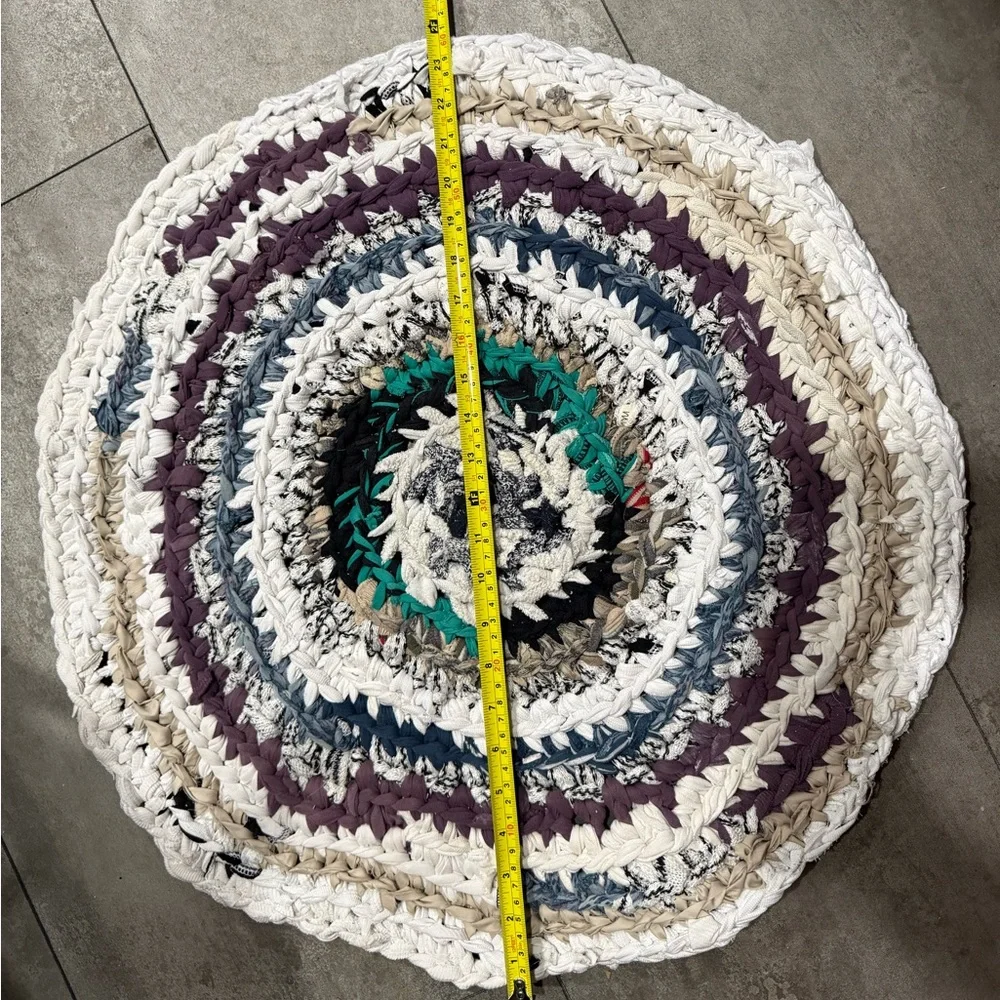 Handmade crocheted rug bathroom kitchen mat round 24”